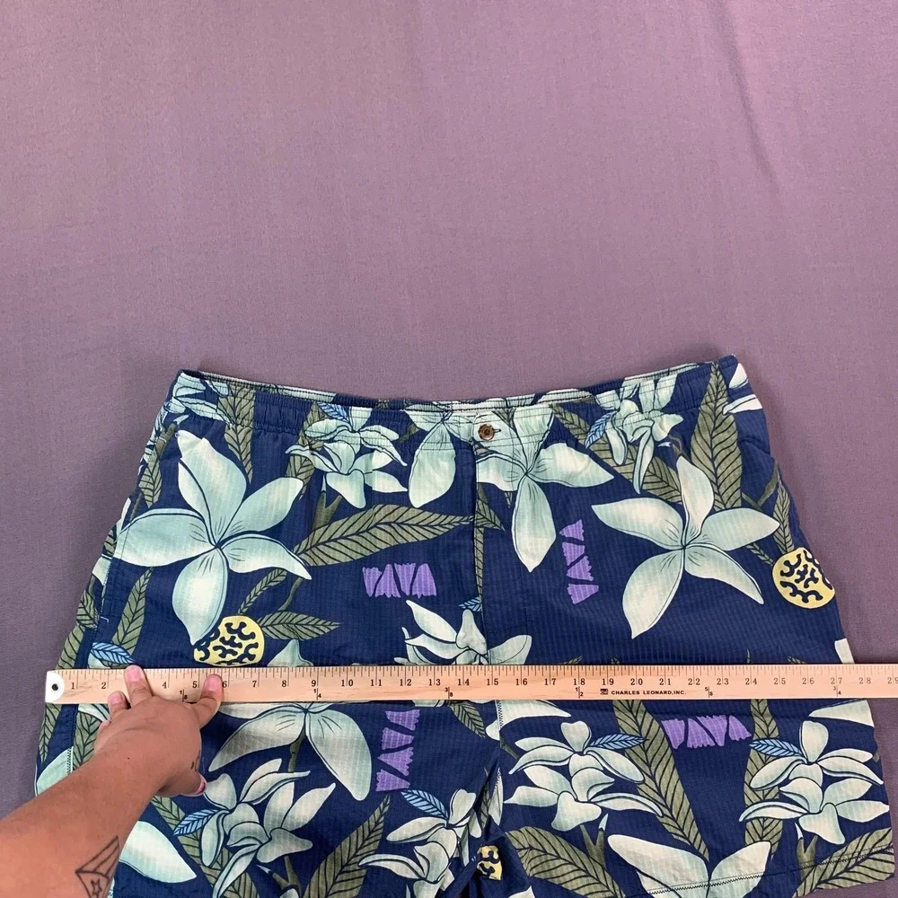 Tommy Bahama Swim Trunks Mens 2XL Blue Hawaiian Floral Mesh Lined Drawstring 42